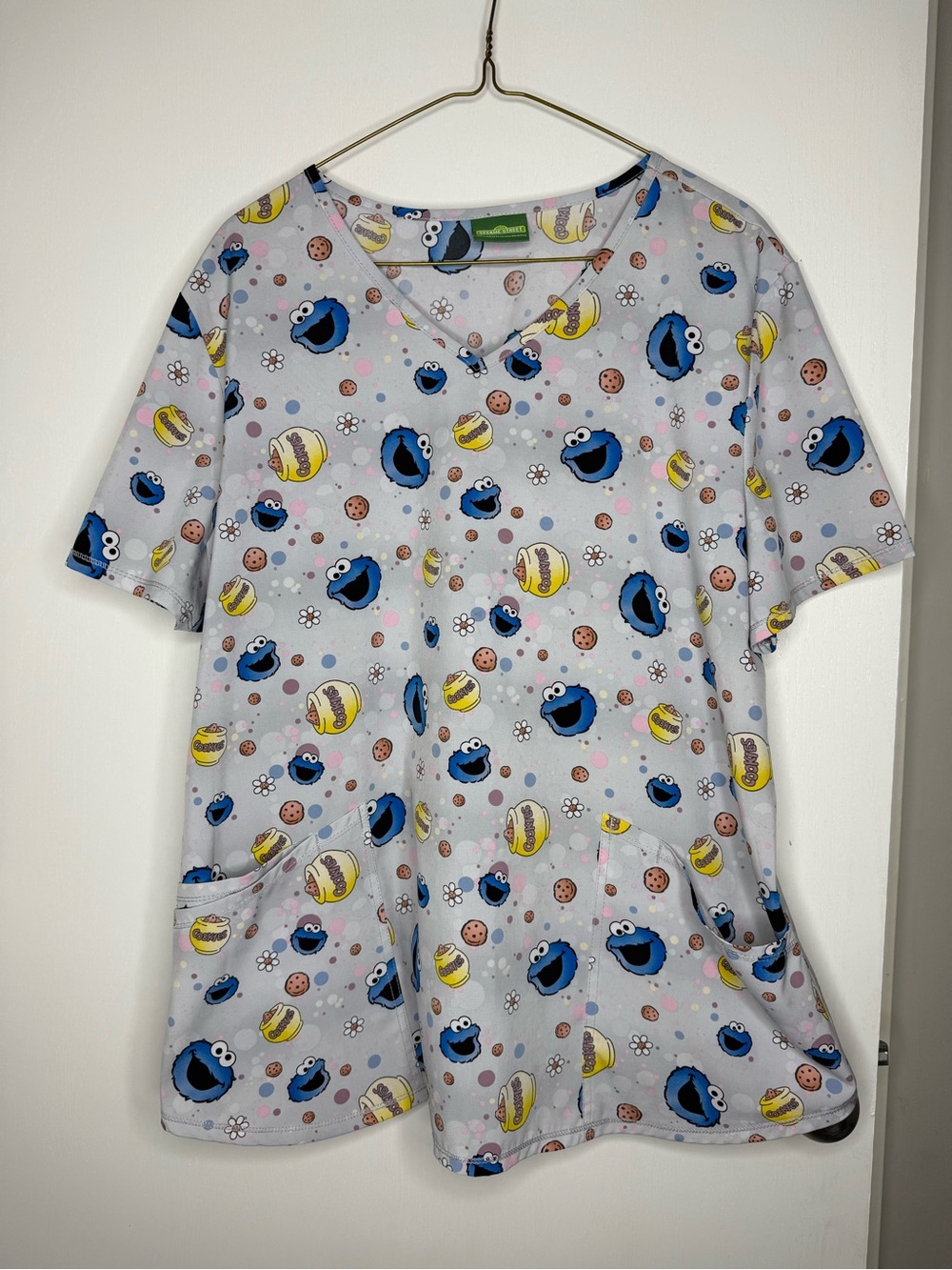 ❤️2 for $25❤️Cookie Monster Cartoon Scrub Top - Light Gray & Blue Sesame Street